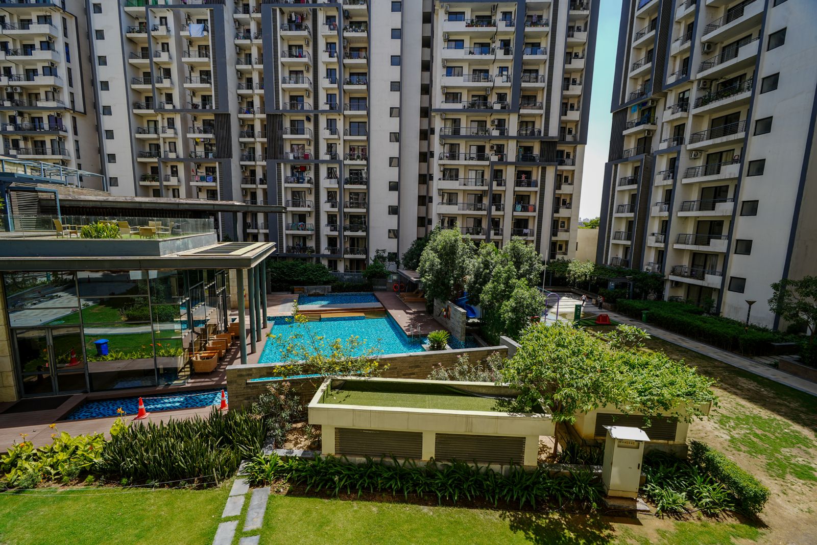 Godrej oasis sector 88a