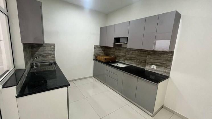 IN_638801766126248767-1304250930123012