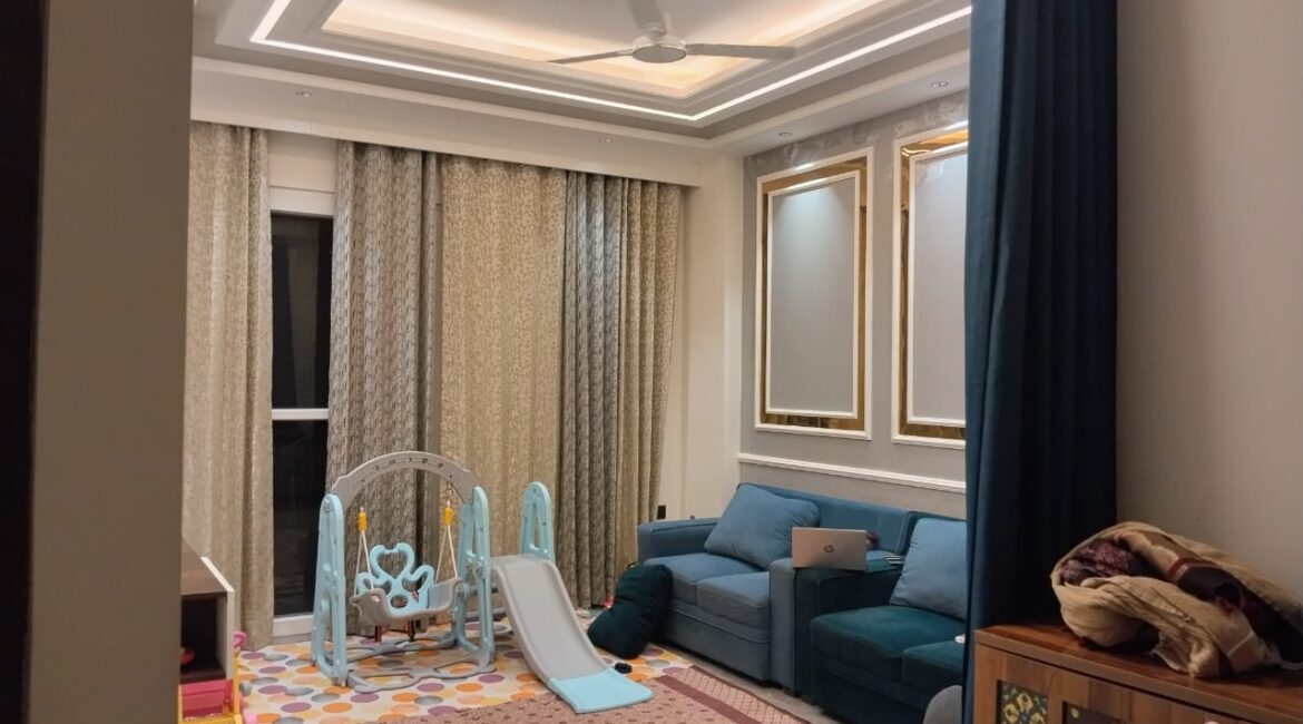 WhatsApp-Image-2025-09-18-at-17.19.33-1
