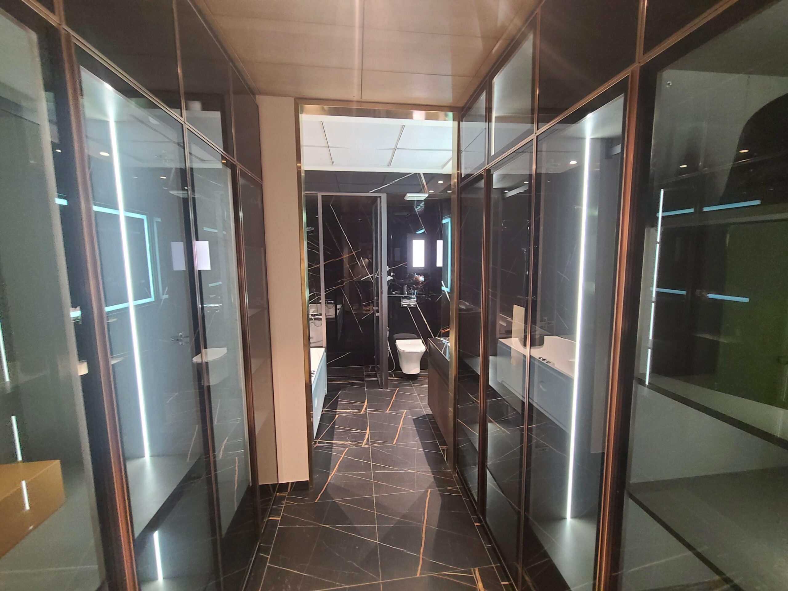 668629659O-1762336702101