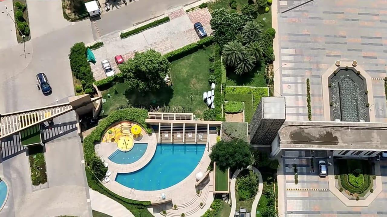 gbgarxz_1739342788_568837423_optOrig