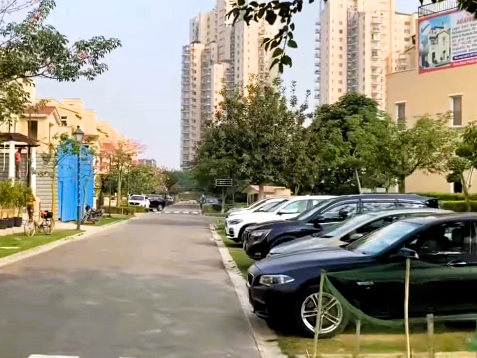 sr11laz_1741848953_577190195-1