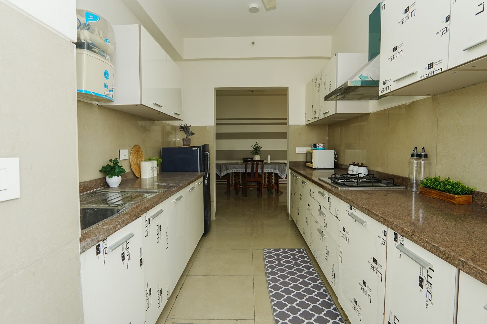 aee4vmyyjg2geigfuzm0