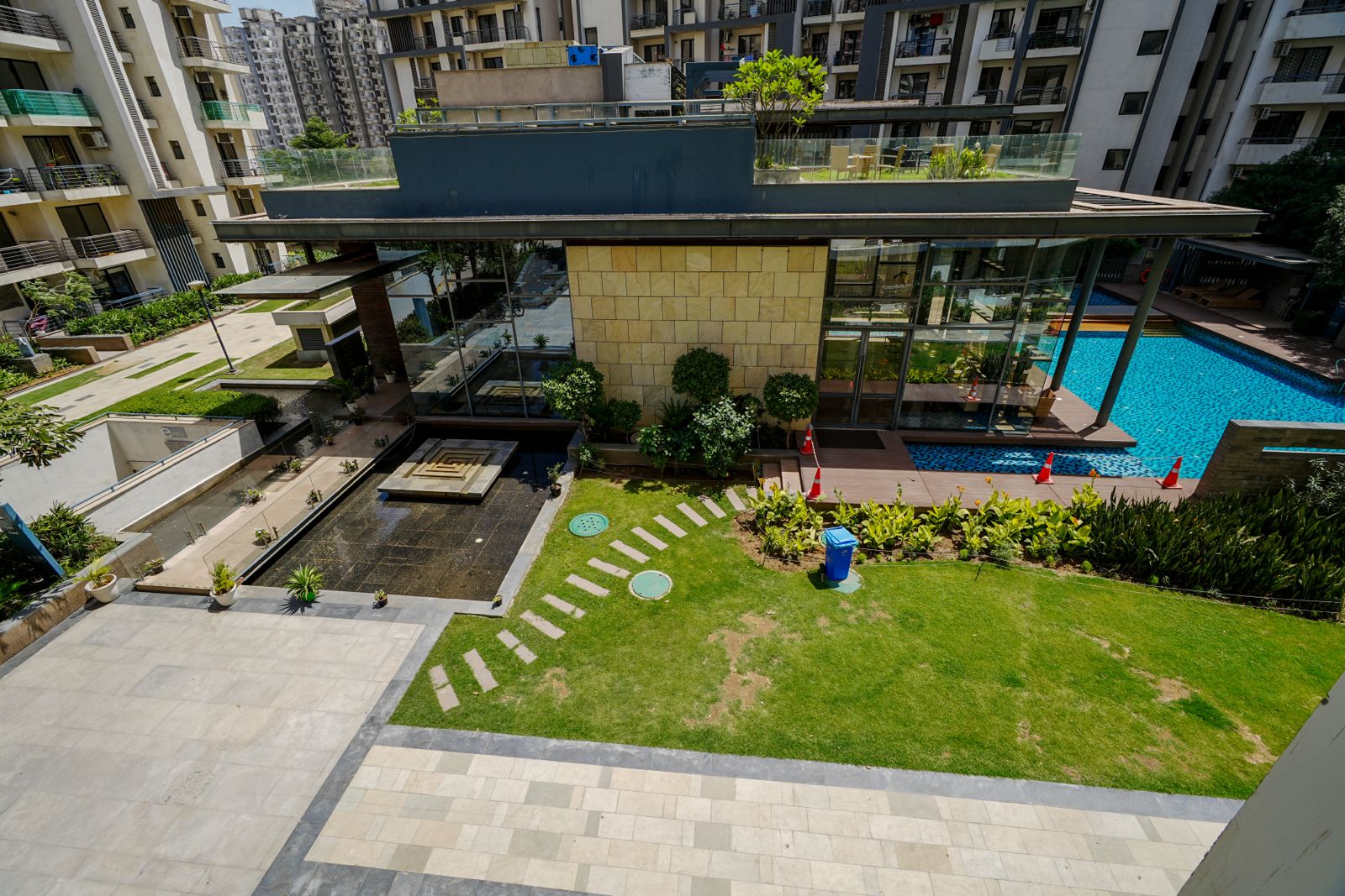 eoqxzmr0opyuy1plbi6i